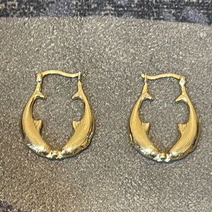 14k Gold Dolphin dangle earrings